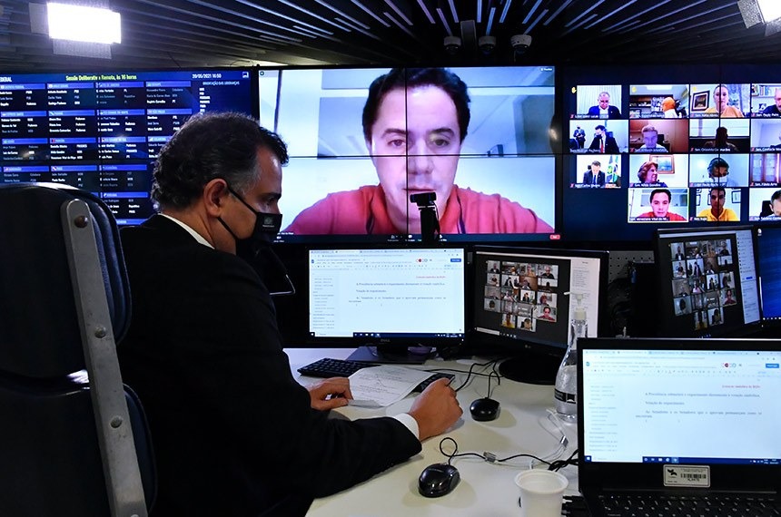 Projeto de estímulo ao primeiro emprego tem votação adiada