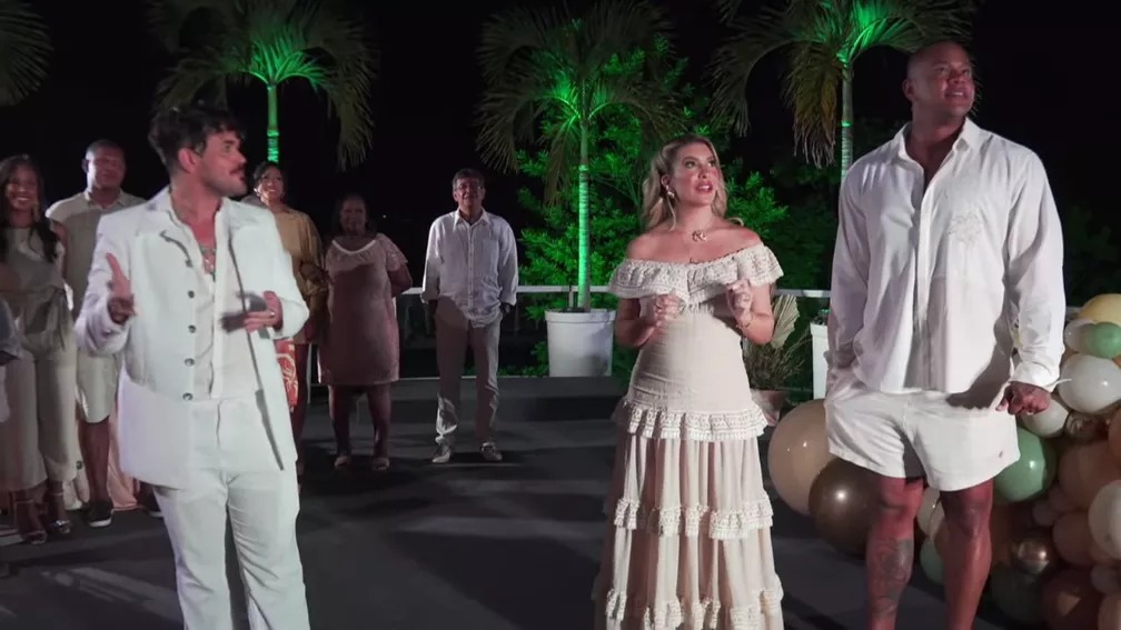 Lore Improta e Léo Santana descobrem sexo de primeiro filho