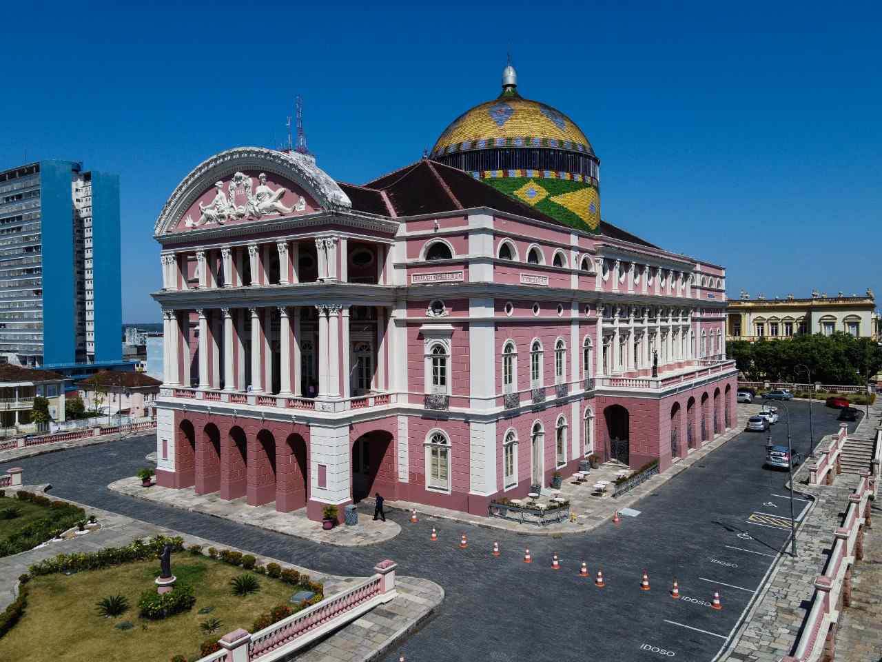 Inscrições para criação da identidade visual do Teatro Amazonas encerram