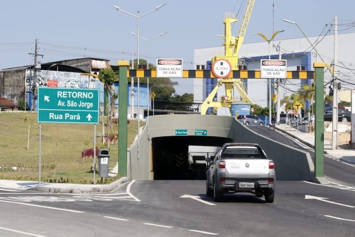 Alças de acesso em dois viadutos em Manaus são interditadas