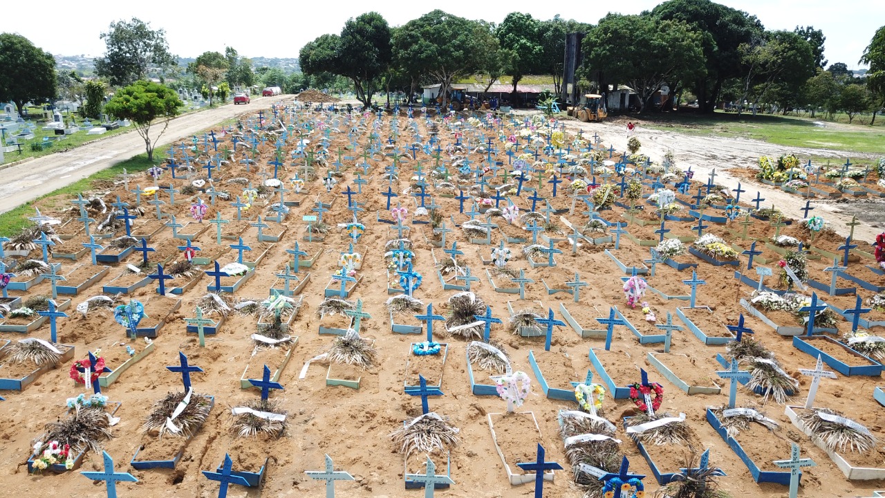 Brasil registra maior média móvel de casos de Covid desde 1º de abril