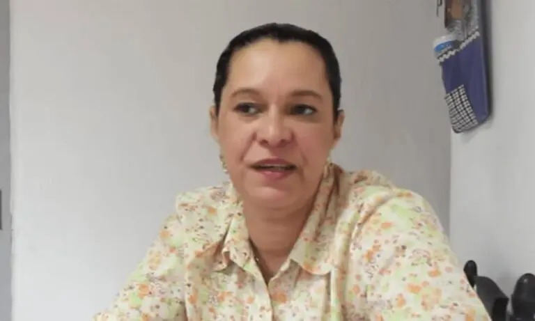 Filha de Olavo de Carvalho se filia ao PT e quer disputar eleição