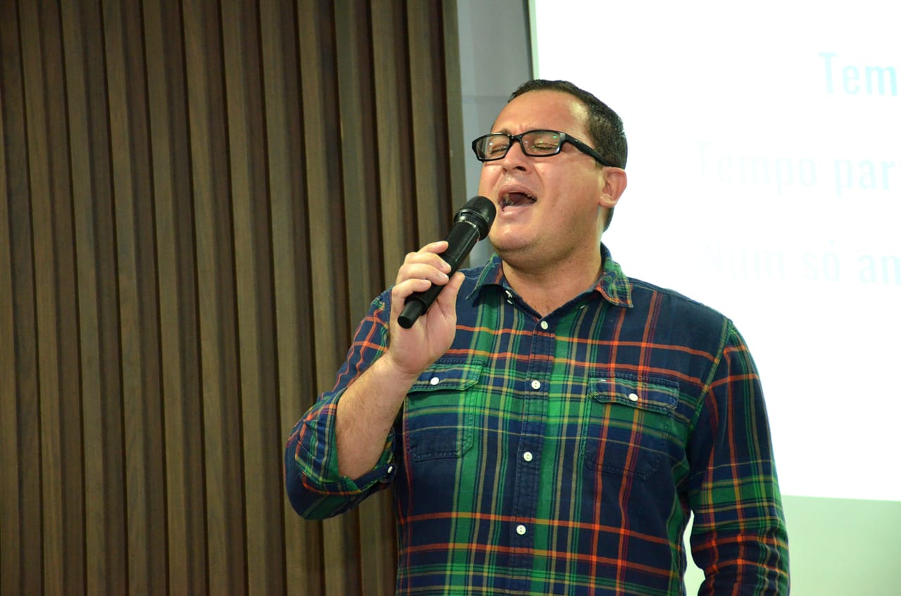 GP Music apresenta show gospel de Raiff Matos nesta quinta