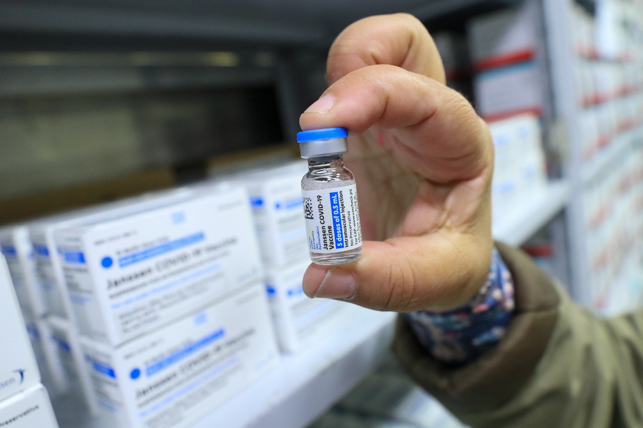 EUA devem doar mais doses de vacina contra Covid-19 ao Brasil