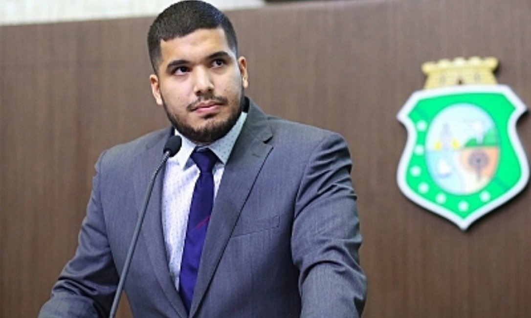 Deputado bolsonarista é condenado a indenizar jornalista da Folha 