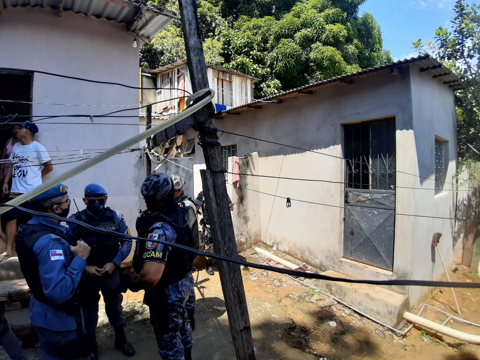 Homem morre ao tentar assaltar fábrica de joias em Manaus