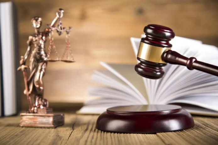 Mulher ganha na Justiça direito de usar sobrenome de ex em Manaus