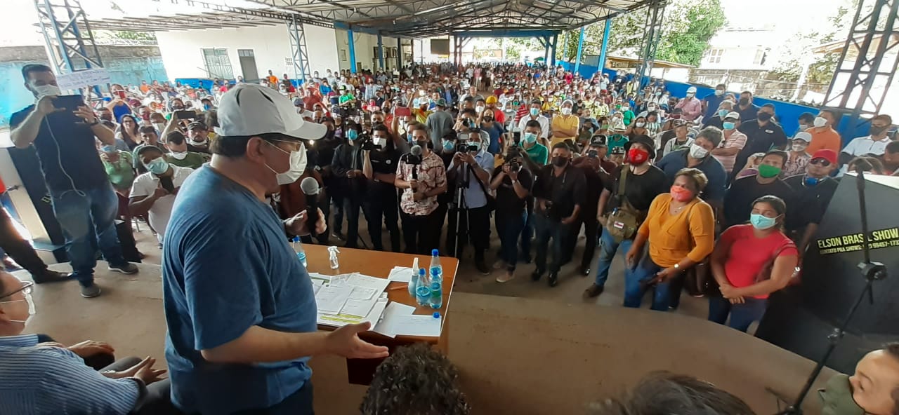 Braga é recebido com festa em Itacoatiara e anuncia novas obras de infraestrutura