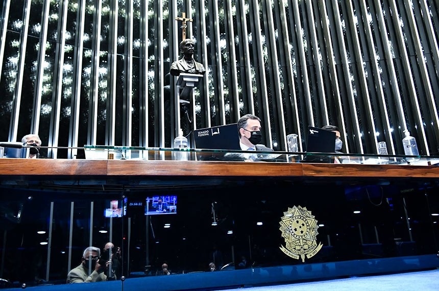 Senado adia criação do Programa Gás para os Brasileiros