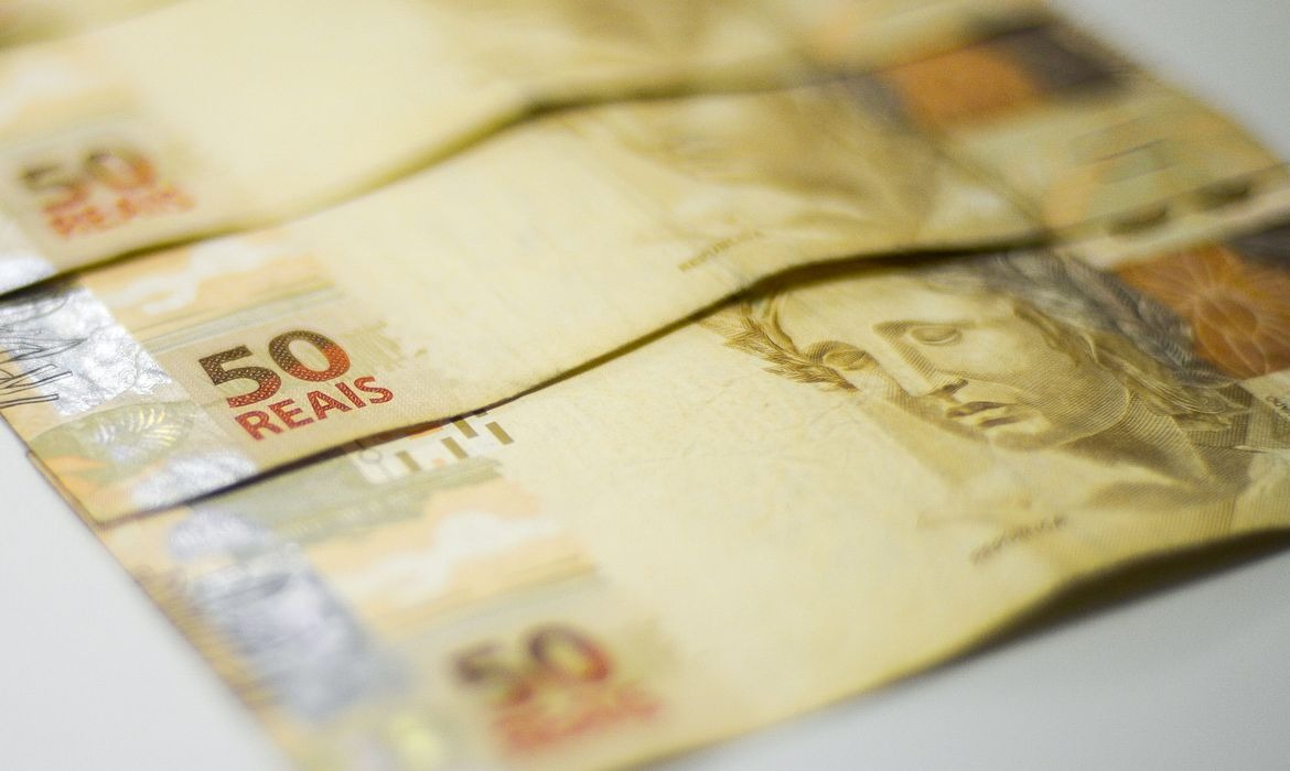 Atualização do CadÚnico será necessária para receber Auxílio Brasil