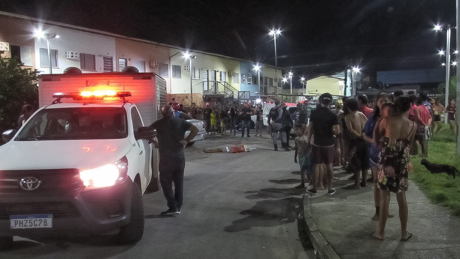Homem é morto com 6 tiros por assassinos em carro em Manaus