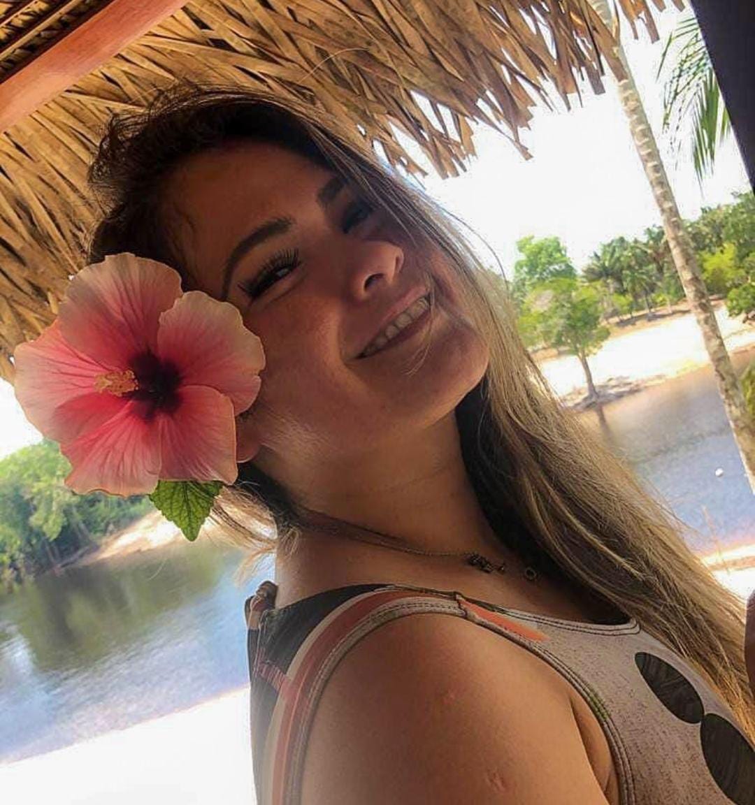 Taty Corazón movimenta quinta em Manaus com ritmos latinos