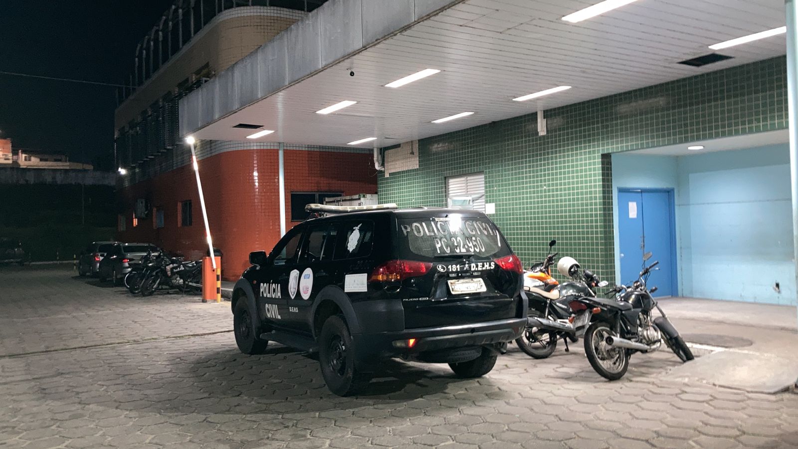 Homem é morto com 9 tiros na frente de casa em Manaus