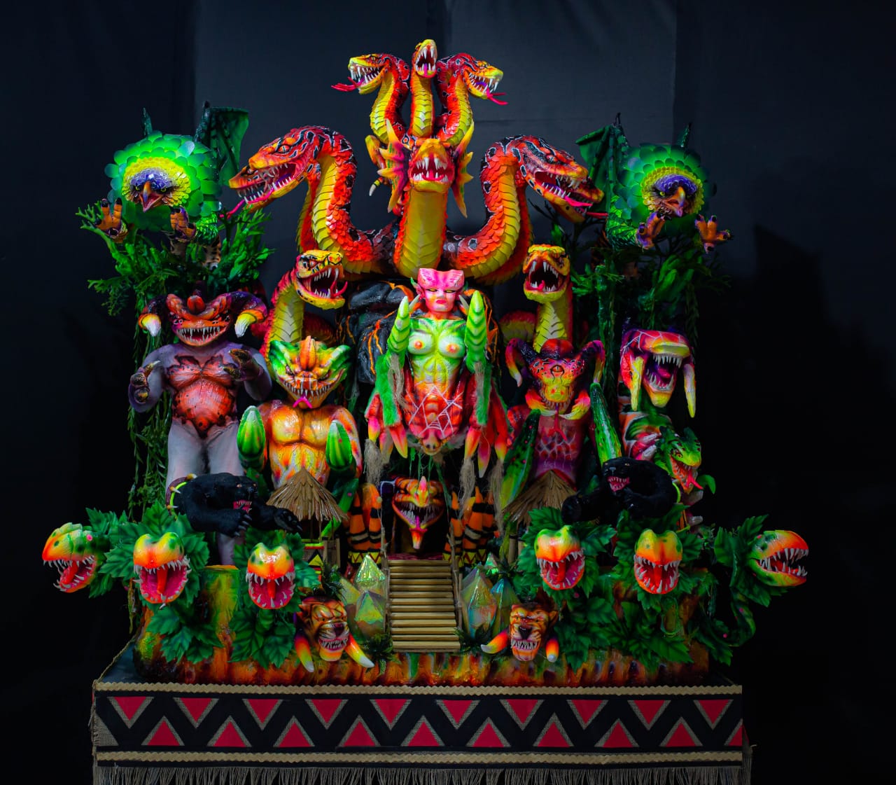 Artista revela segredos das alegorias do Festival de Parintins 