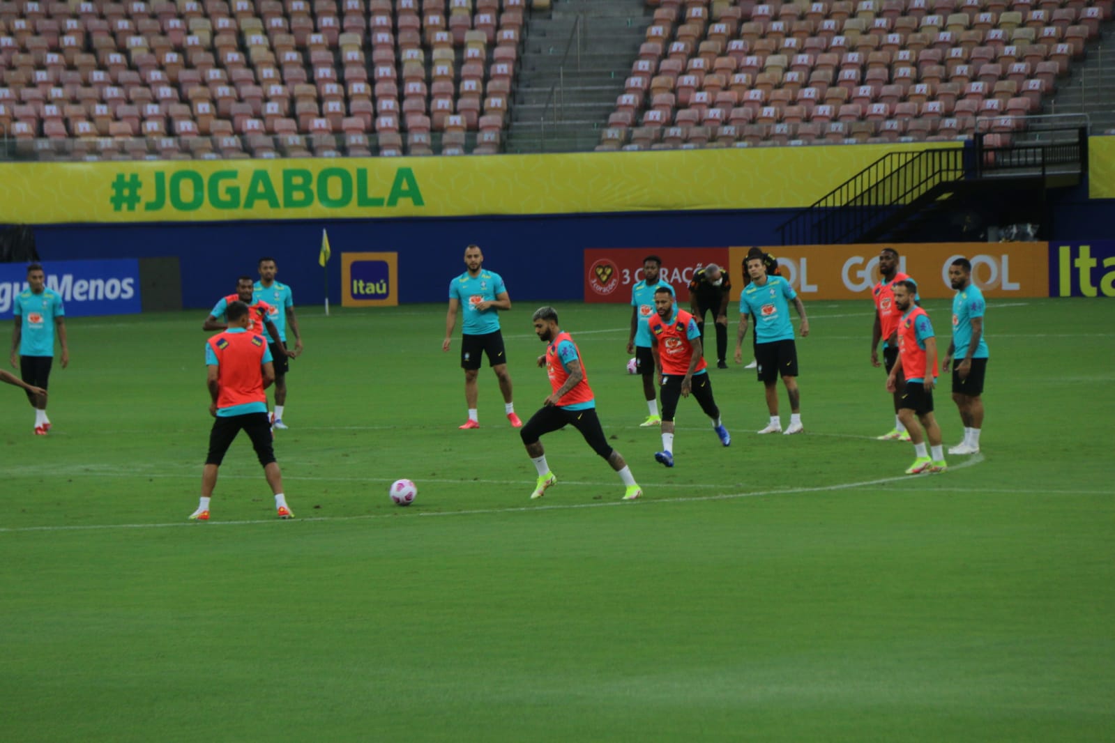 Veja fotos do último treino da seleção brasileira na Arena da Amazônia