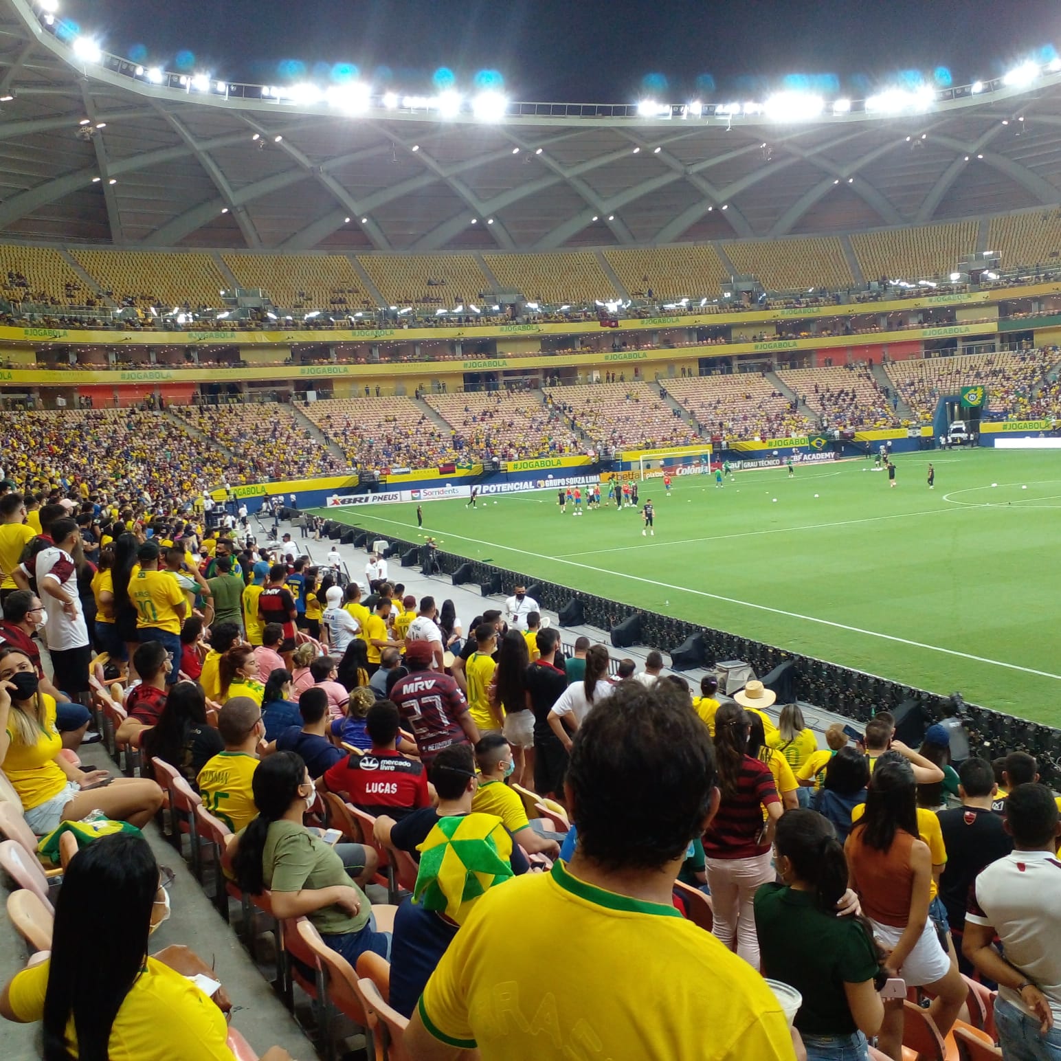 Vitória do Brasil contra Uruguai marca retorno de torcedores na Arena da Amazônia, em Manaus