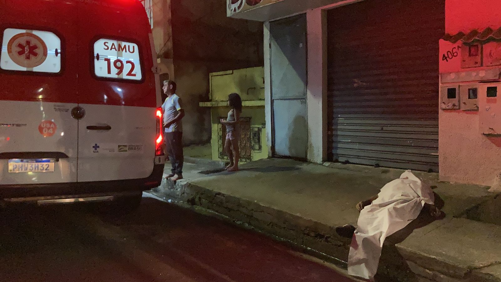 Homem morre após cair de cabeça em escada de casa em Manaus