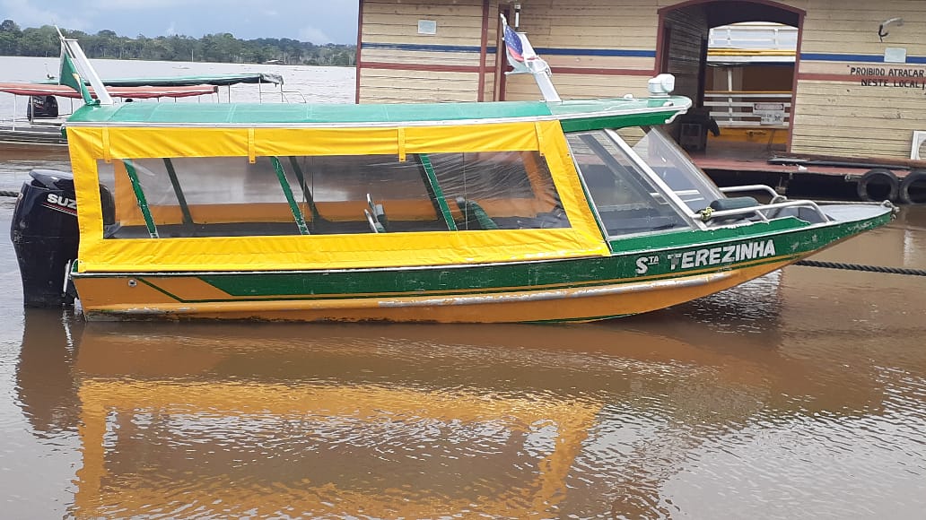 Lancha usada em missões da igreja é roubada no Amazonas