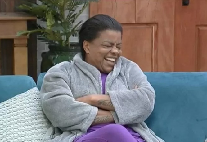 A Fazenda: Rico esconde café e Tati reage: 'Meu ponto fraco é o beque'