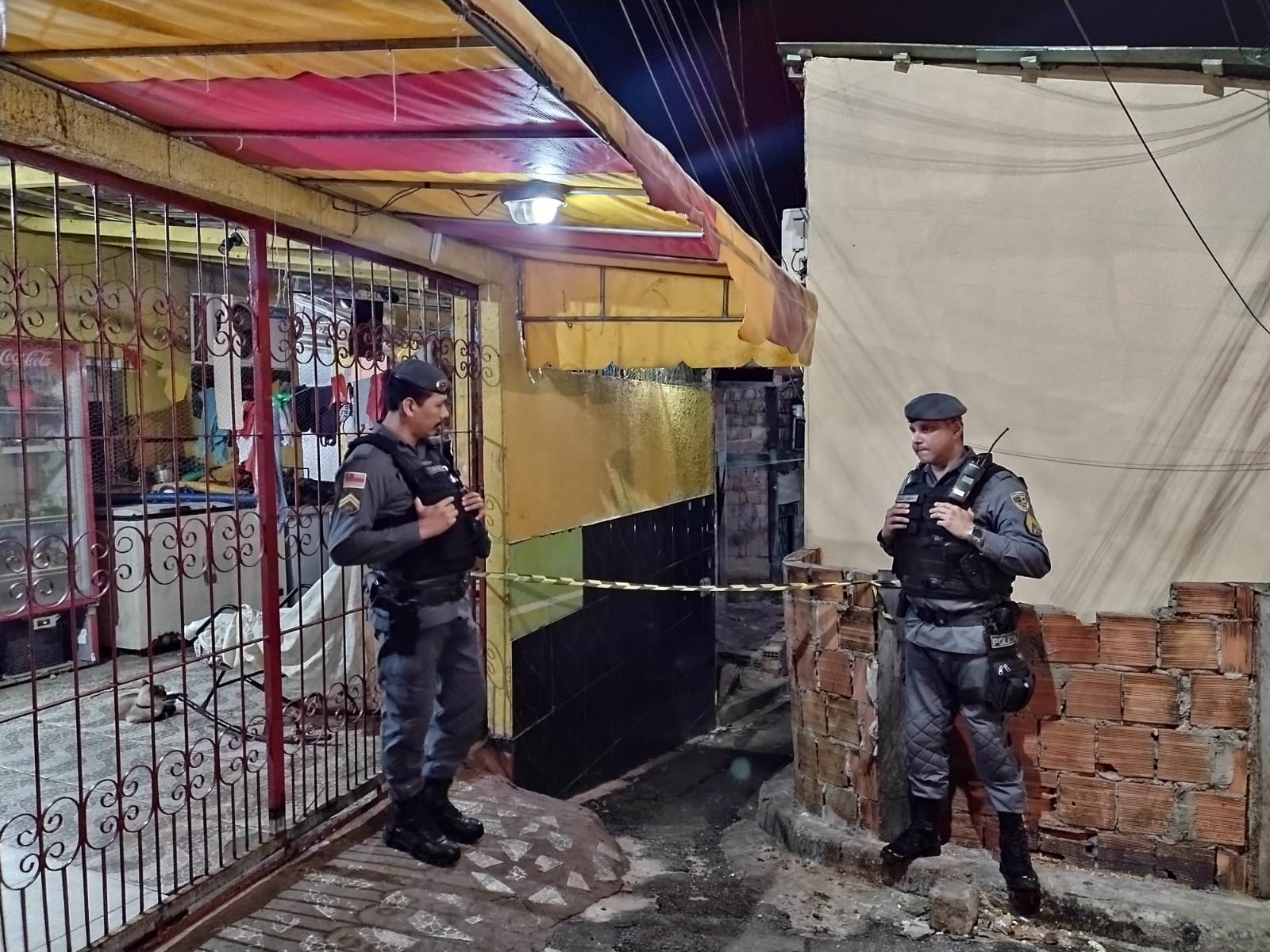 Jovem é executado a tiro em beco de Manaus