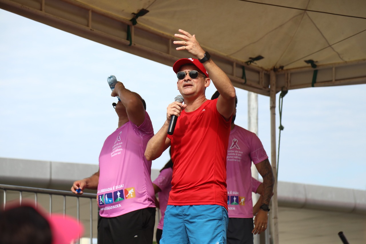 Campanha Outubro Rosa encerra com programação especial na Ponta Negra