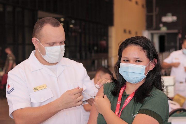 Intervalo para 2ª dose da vacina contra a Covid é alterado em Manaus