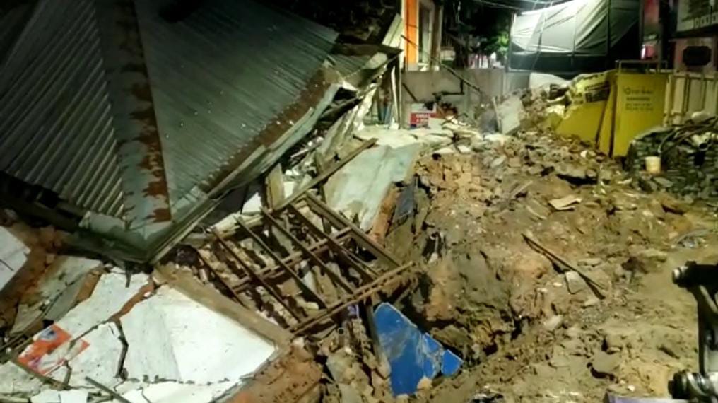 Área onde prédio desabou em Manaus está sendo monitorada, diz Seminf