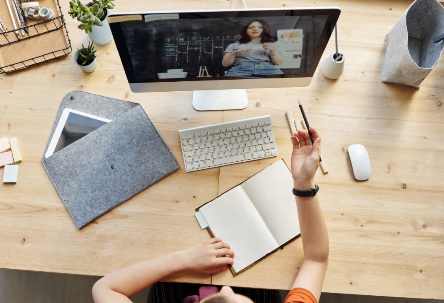 Mais de 225 mil vagas para concursos públicos serão abertas em 2022