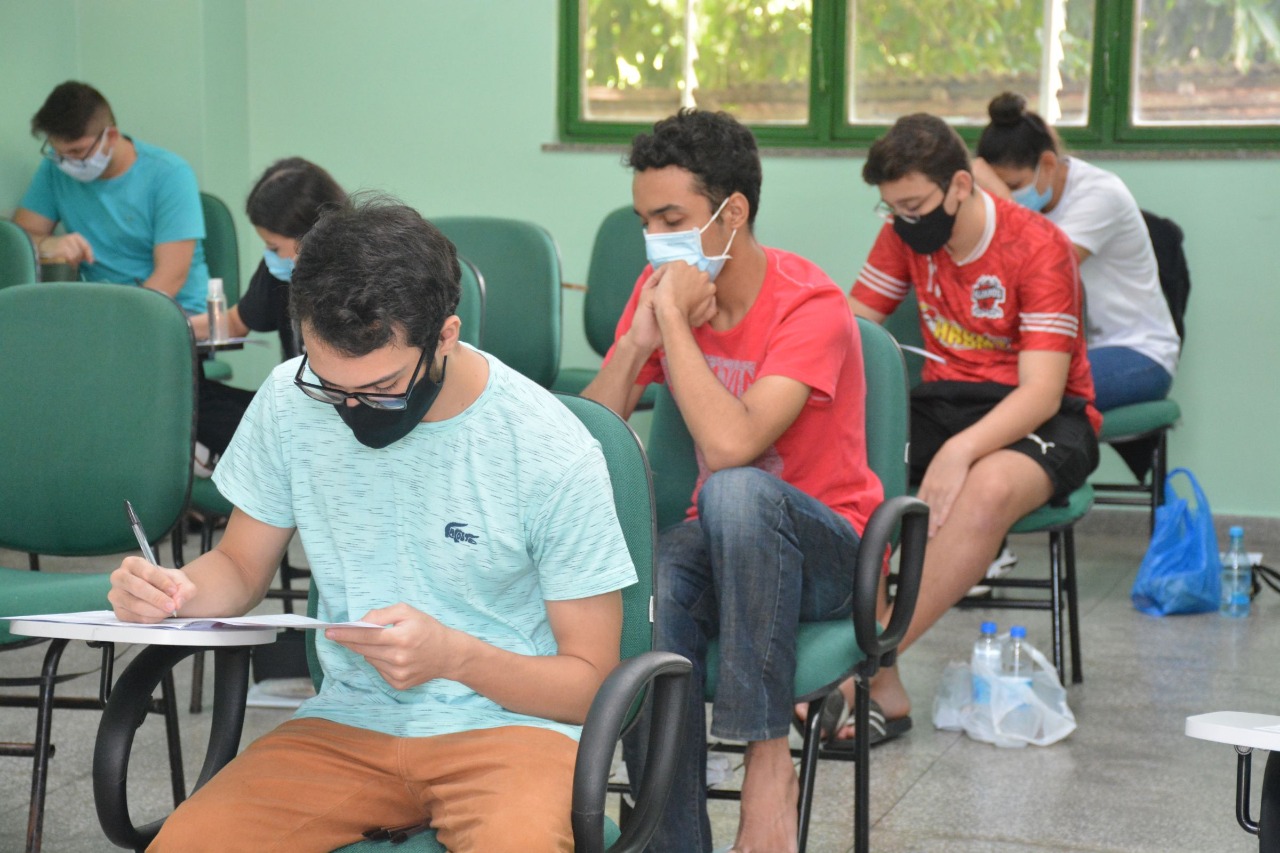 Inicia hoje pedidos de isenção para inscrições do Vestibular e SIS da UEA