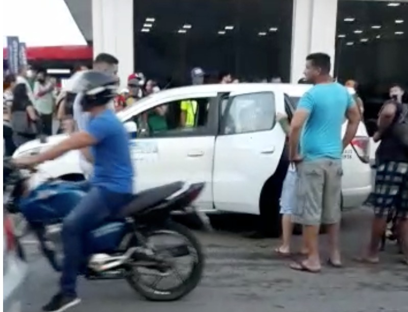 Tentativa de assalto em 'saidinha de banco' termina com policial baleado em Manaus