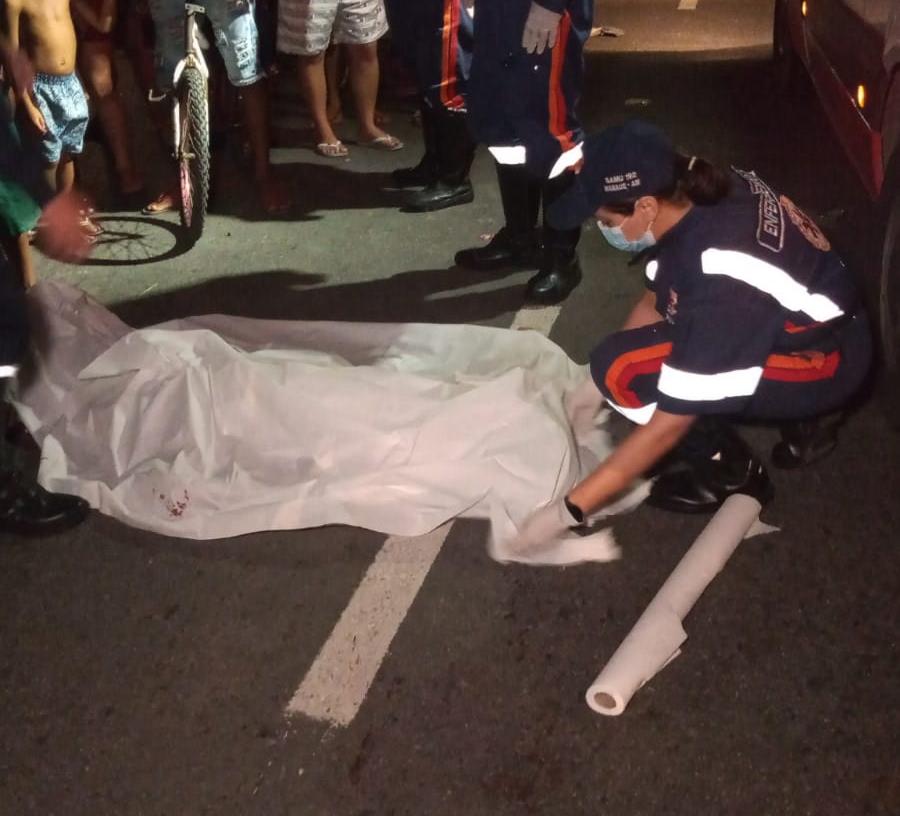 Motociclista bate a cabeça e morre em acidente em Manaus