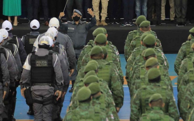 Governo anuncia bônus para PM's e bombeiros no Amazonas