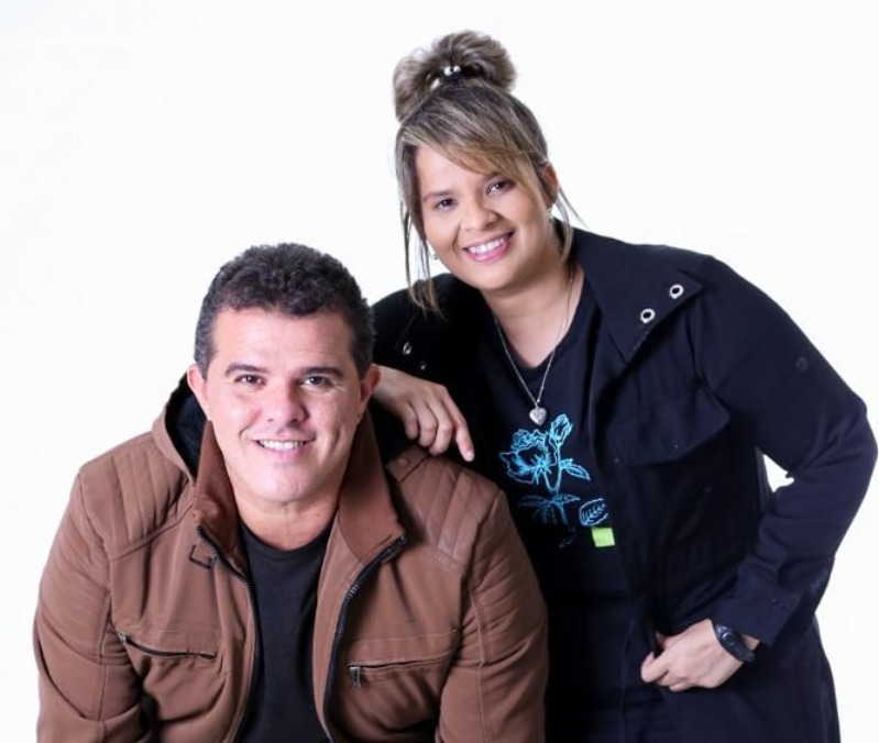 Rodrigo Raniely e Monalliza abrem show de Rick & Renner em Manaus