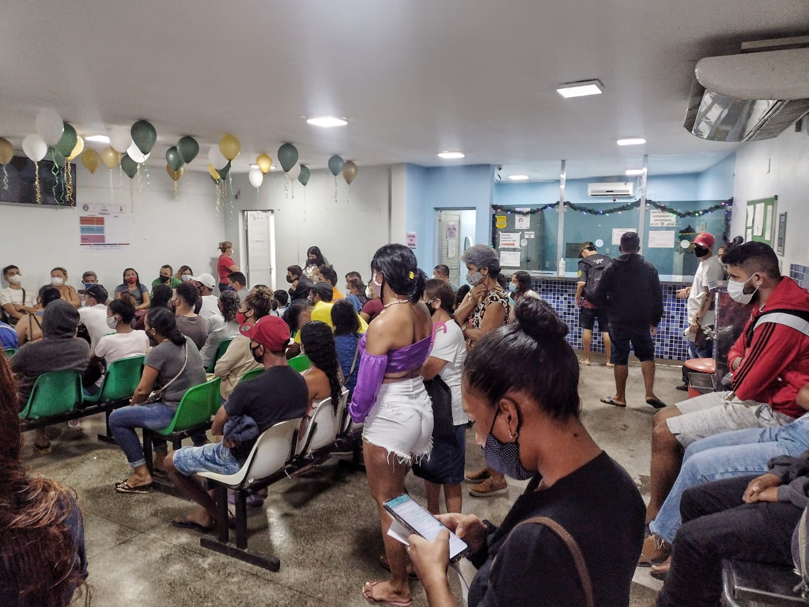 Surto de Síndrome Gripal causa superlotação e caos em hospitais de Manaus