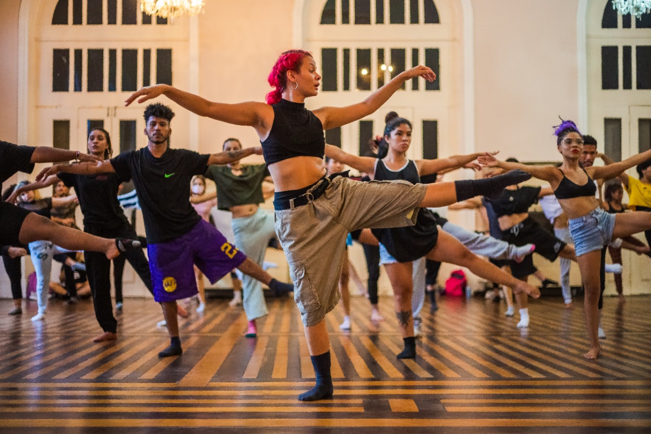 Em Manaus, empresa lança plataforma digital para formação de artistas