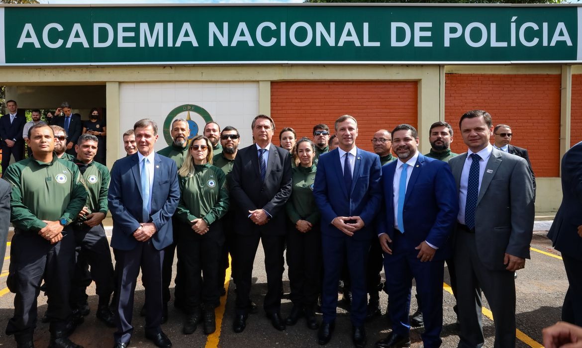 Presidente assina MP que viabiliza plano de saúde para a PF