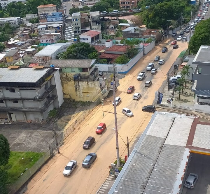 Águas de Manaus é notificada por rompimento de tubulação na zona Sul