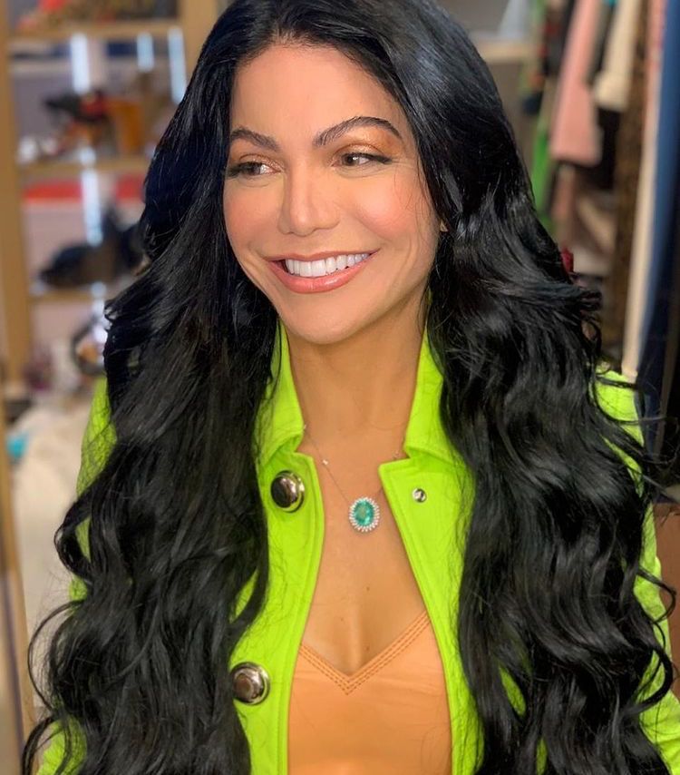 Simone Poncio, mãe de Saulo e Sarah, é internada em clínica psiquiátrica