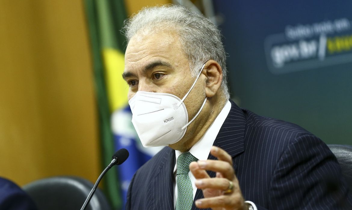 Ministro anuncia distribuição de 28,2 milhões de testes para covid-19