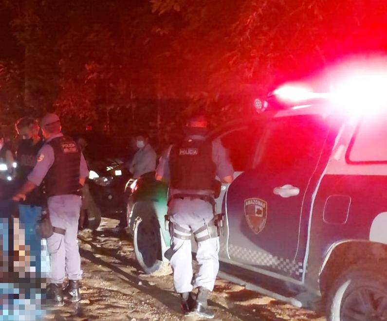 Jovem venezuelano é assassinado a tiros e tem corpo jogado em ramal de Manaus
