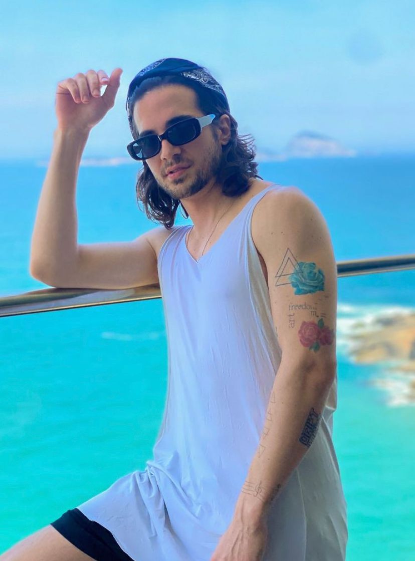 Fiuk se apresenta à Justiça 8 anos após acusar garçom de furto