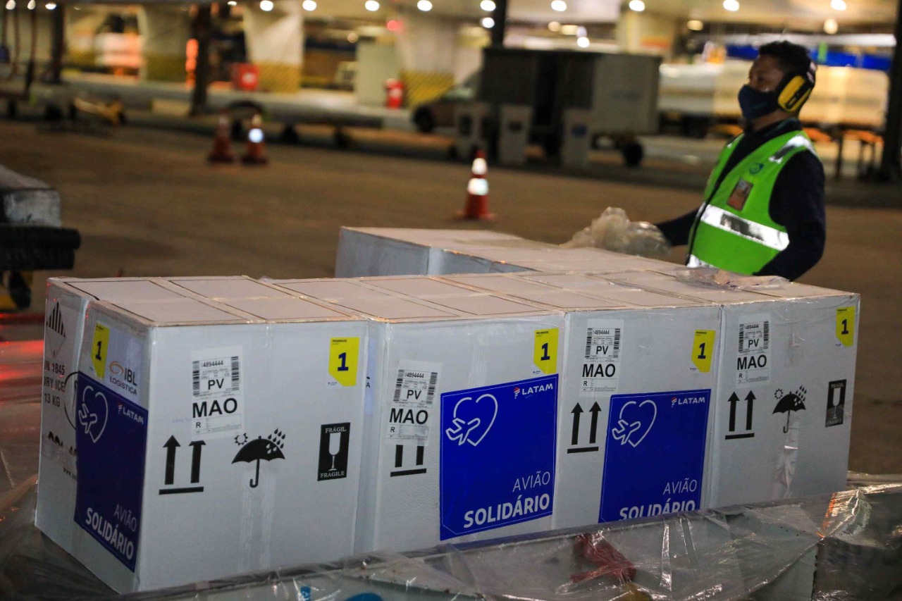 Amazonas recebe 34,5 mil doses de vacina para crianças contra Covid-19 