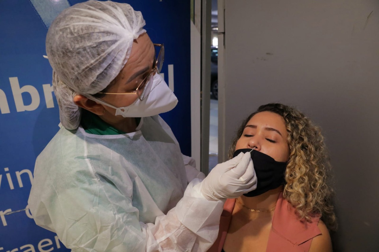 Amazonas registra quase 5 mil novos casos de covid e 2 óbitos em 24h