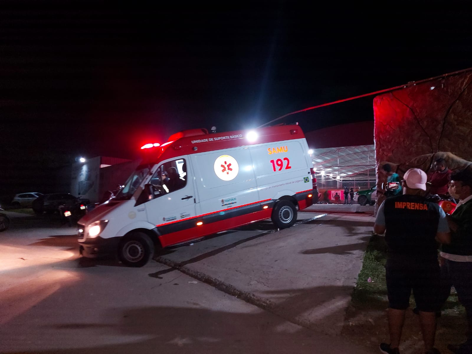 Homem é morto em estacionamento de balneário em Manaus