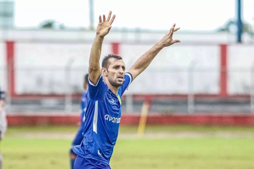 Nacional vence o Operário e assume a liderança do Campeonato Amazonense