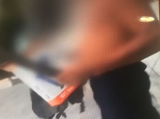 Homem ameaça motoboy com facão durante entrega na zona Norte de Manaus 