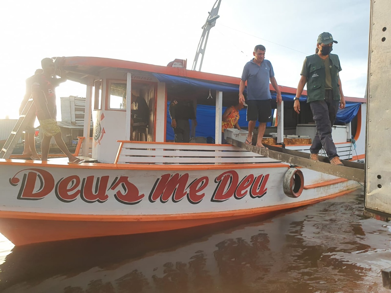 200 quilos de tucunaré ilegal são apreendidos no Amazonas