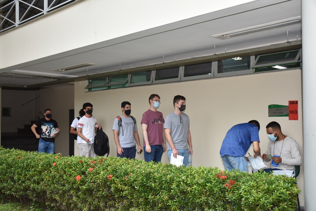 Último dia de provas de Vestibular da UEA tem mais de 7 mil abstenções