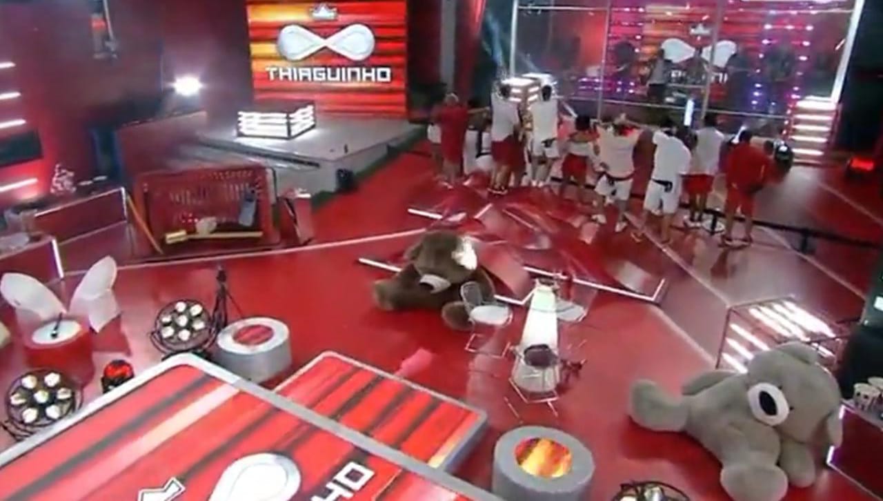 Dono de do 'hit da edição', Thiaguinho agita BBB 22