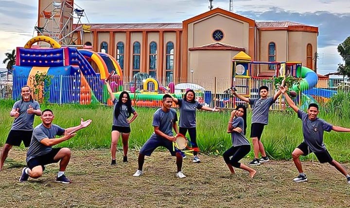 Espetáculo traz a miscigenação da cultura brasileira com o teatro de rua